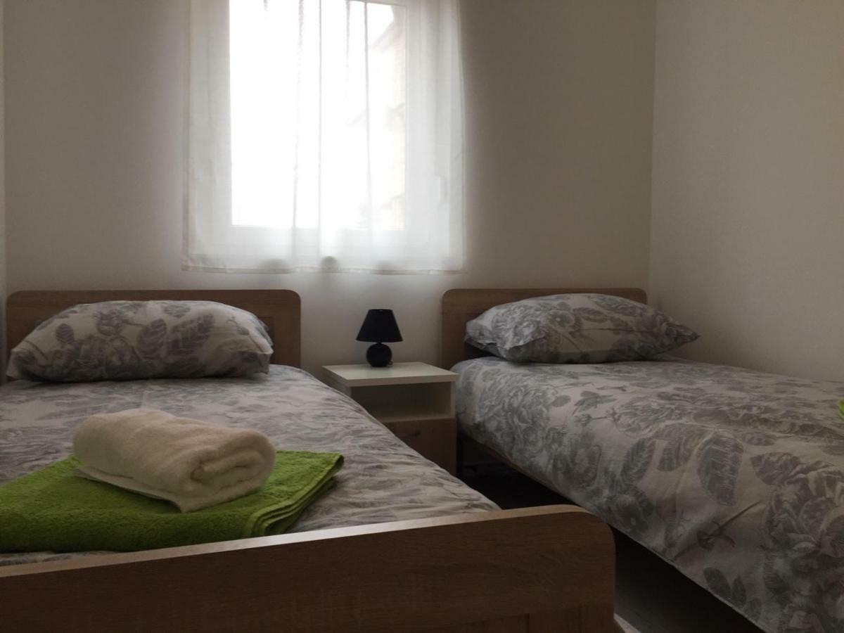 Appartement Studio Apartman Nina à Rijeka Extérieur photo