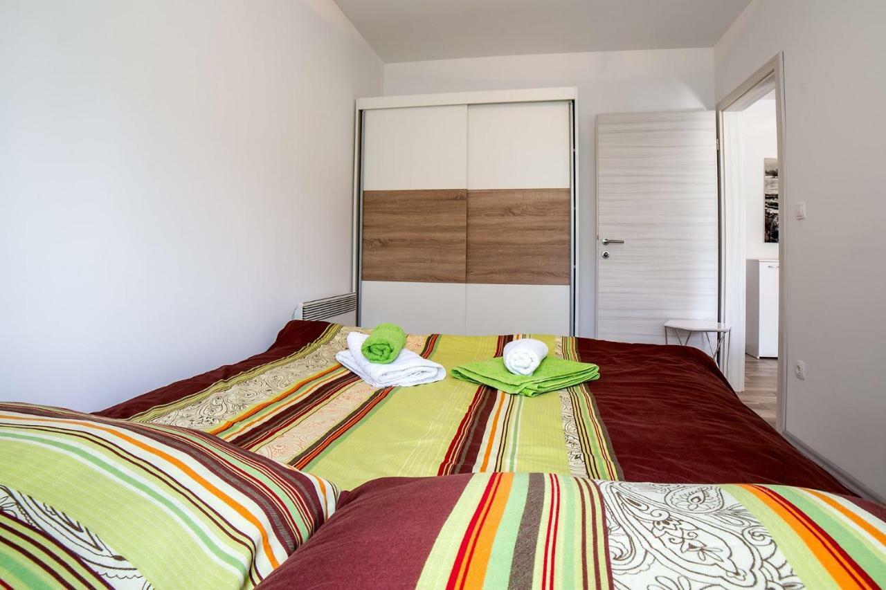 Appartement Studio Apartman Nina à Rijeka Extérieur photo