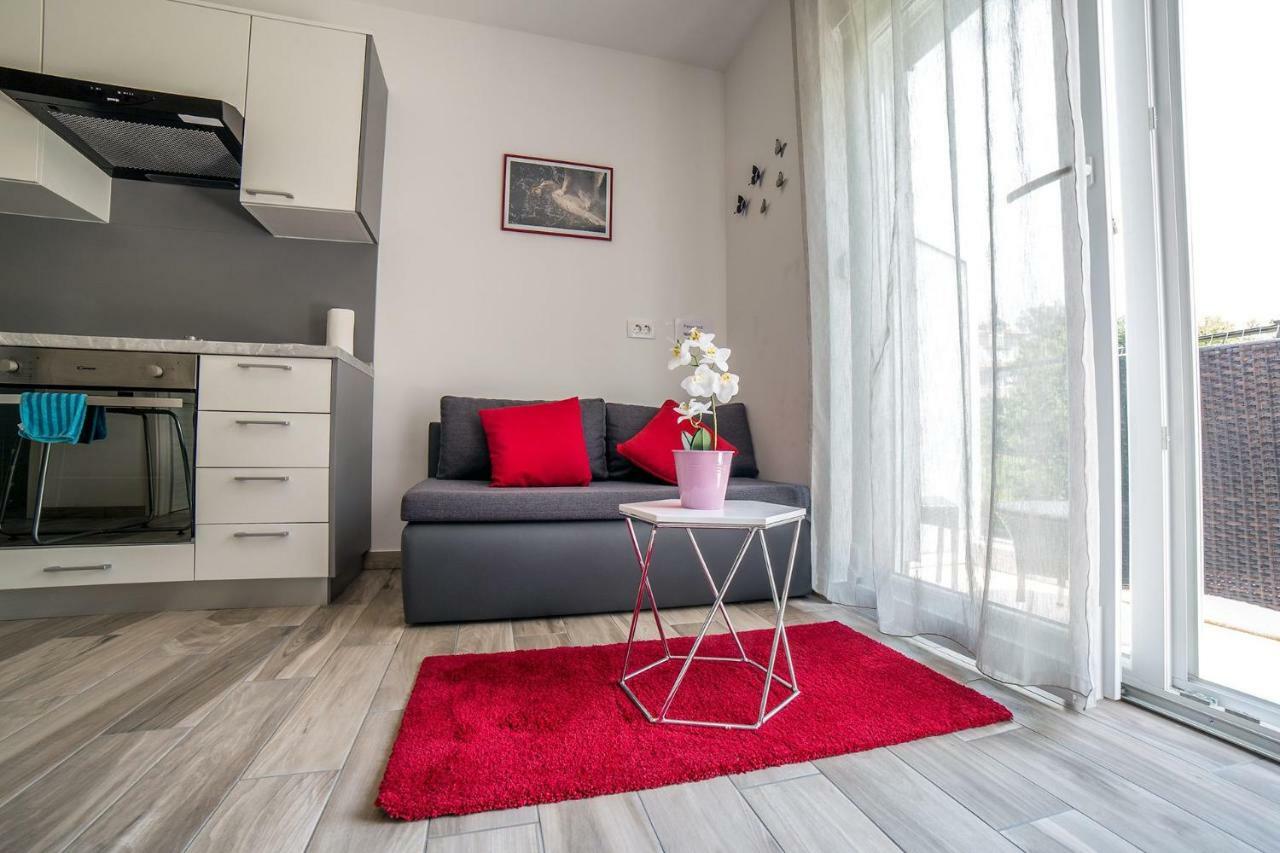 Appartement Studio Apartman Nina à Rijeka Extérieur photo